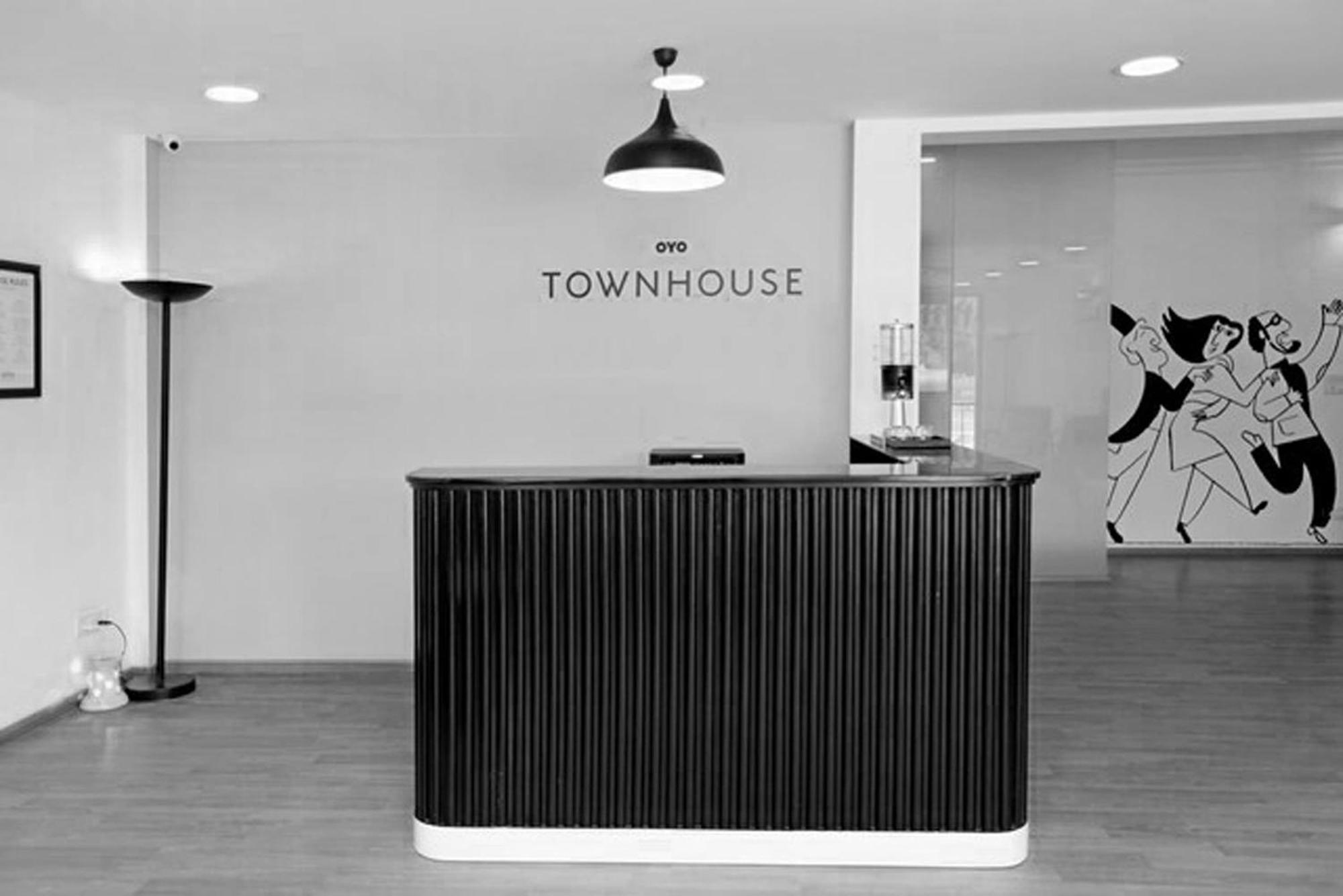 Oyo Townhouse 17 Huda City Center Near Leisure Valley Park Gurgaon Exterior foto